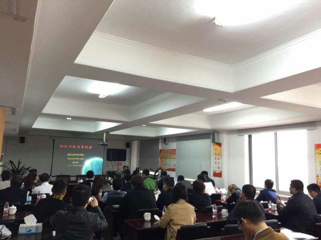 窗內(nèi)聽書聲，窗外聞風(fēng)雨——陽光公開課小記