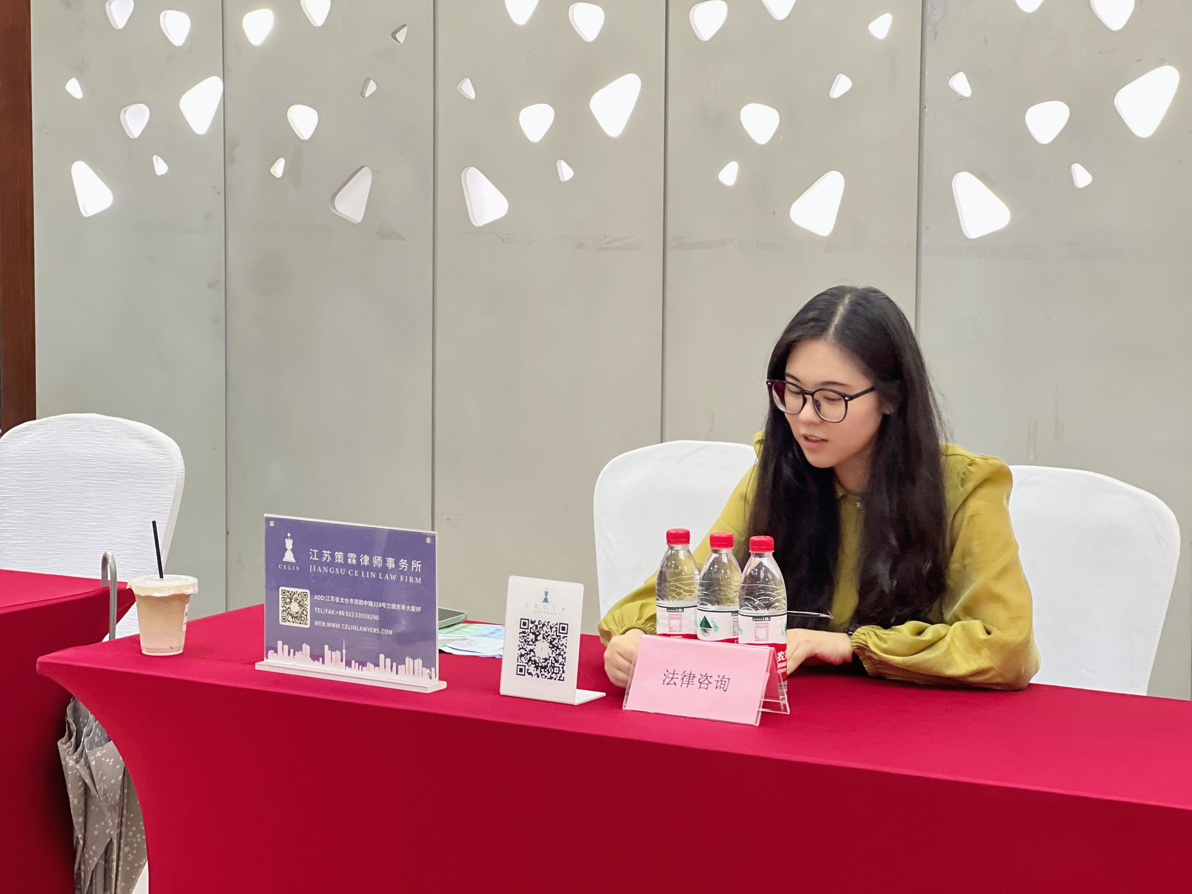 2024太倉夏季畢業(yè)生招聘會圓滿落幕：風(fēng)雨無阻，共筑就業(yè)橋梁