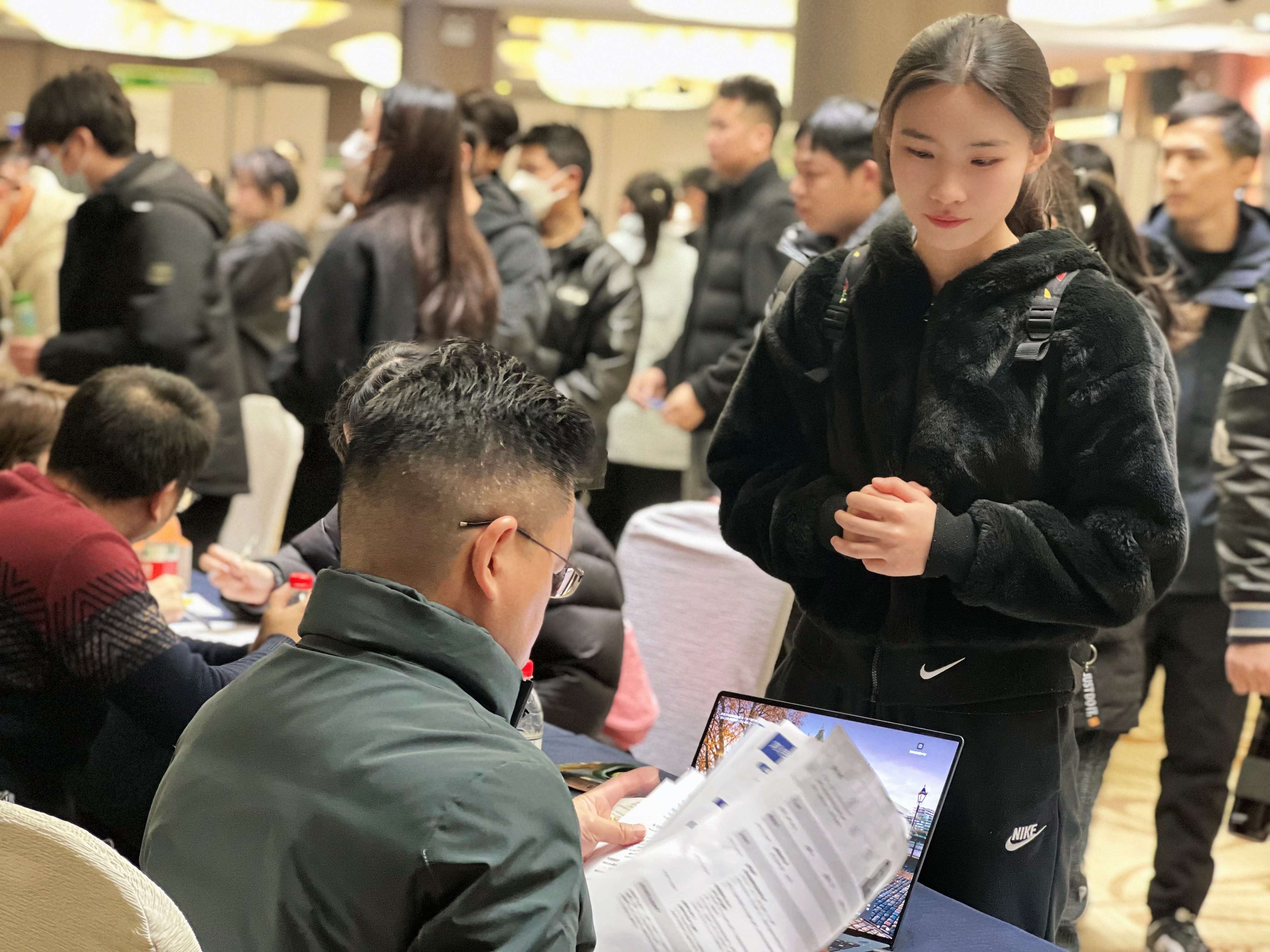 2025太倉春季招聘會：陽光領(lǐng)航，開啟就業(yè)新征程